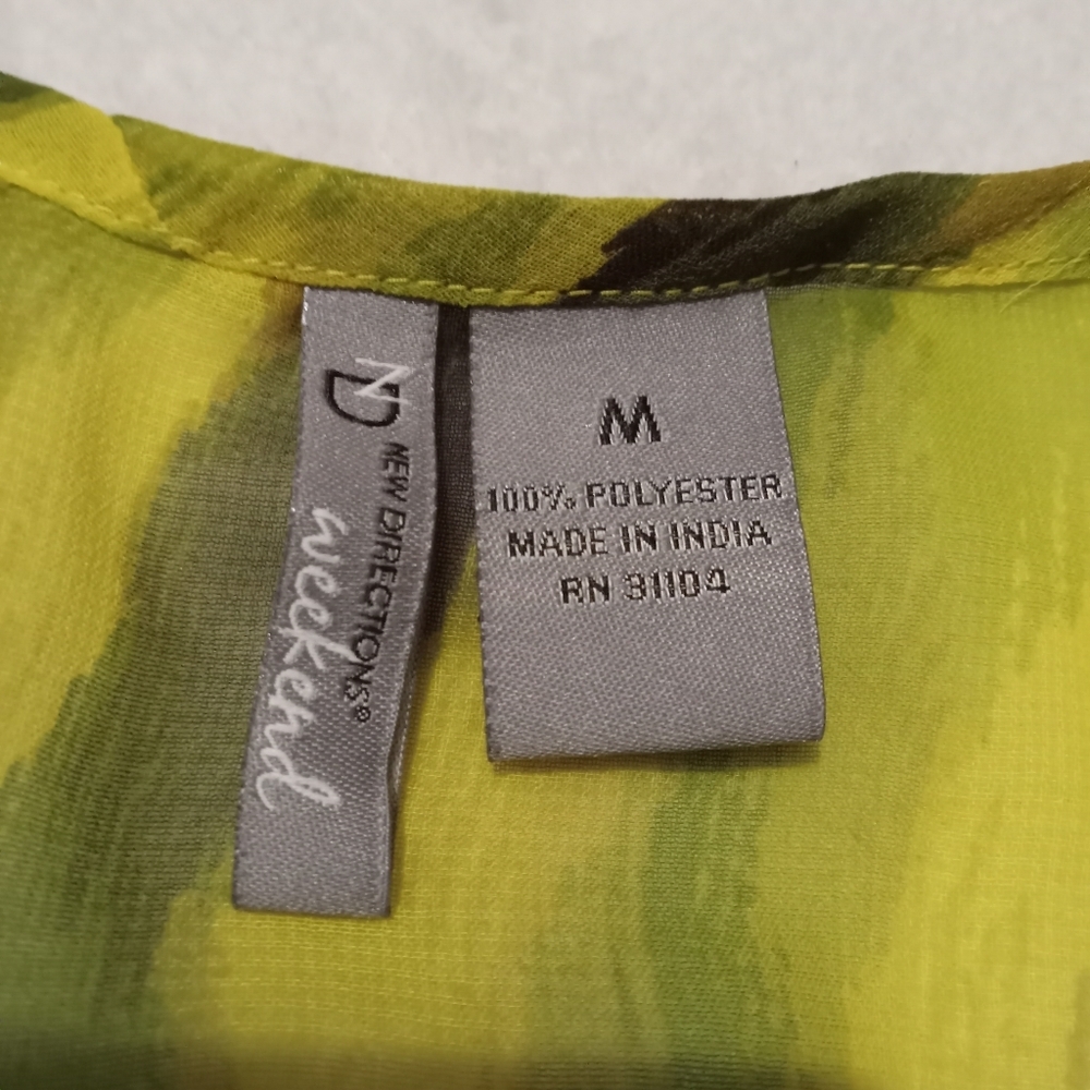 5 for $10 New Directions Weekend Multi Green Sheer Top size M - Picture 4 of 6